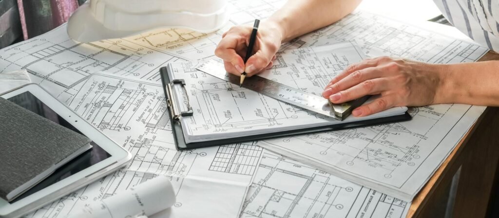 15 Cosas que Hace un Arquitecto: Clave para el Éxito en la Construcción